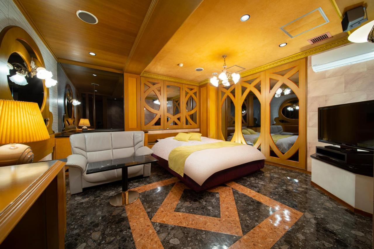 Royal Hotel Uohachi Bettei أوغاكي المظهر الخارجي الصورة